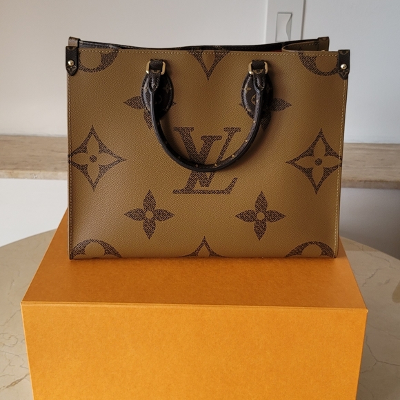 🦋 NWT 🦋 Louis Vuitton Onthego MM - Picture 3 of 16